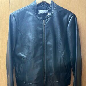 Excellent condition* Aritzia Sunday Best Lourdes Jacket | size M